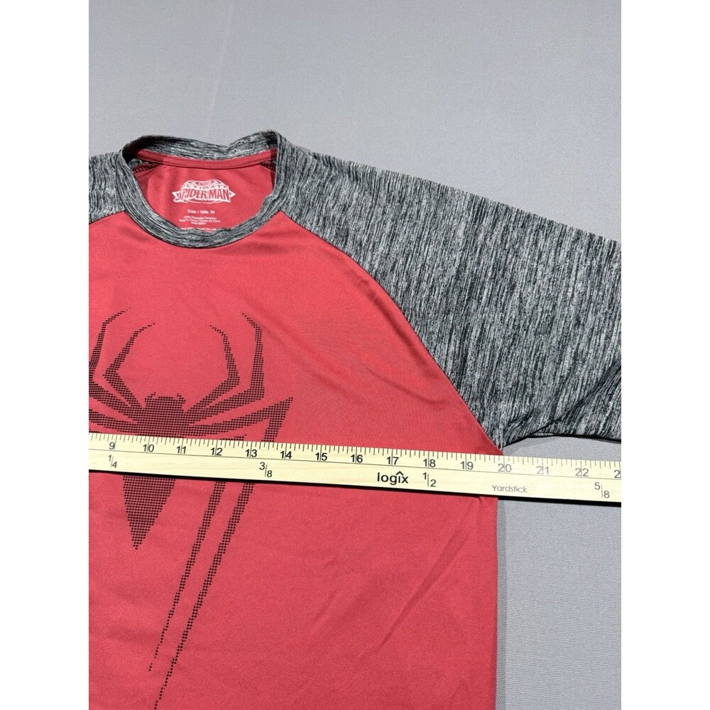 MENS MARVEL ULTIMATE SPIDERMAN MEDIUM RED SILKY TSHIRT SHORT SLEEVE SUMMER - Picture 3 of 5